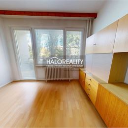 Predaj, trojizbový byt Zvolen, Zlatý Potok, veľký slnečný byt so štyrmi lodžiami - ZNÍŽENÁ CENA - EXKLUZÍVNE