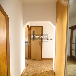 Predaj, trojizbový byt Žilina, Hájik + VIDEOOBHLIADKA