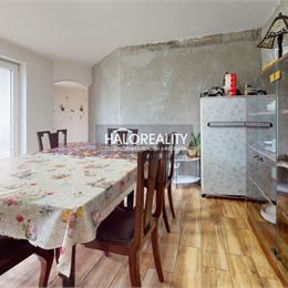 REZERVOVANÉ - Predaj, rodinný dom Bzenica, obec Bukovina - ZNÍŽENÁ CENA - EXKLUZÍVNE HALO REALITY