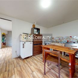 REZERVOVANÉ - Predaj, rodinný dom Bzenica, obec Bukovina - ZNÍŽENÁ CENA - EXKLUZÍVNE HALO REALITY