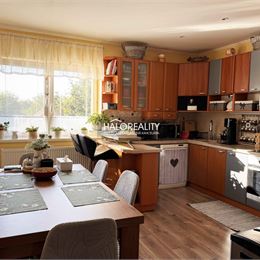 Predaj, rodinný dom Kameničná, kompletne obnovený - ZNÍŽENÁ CENA - EXKLUZÍVNE HALO REALITY