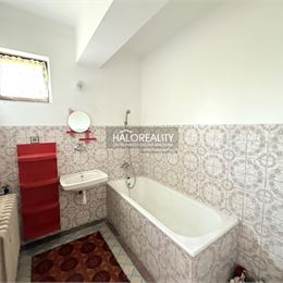 Predaj, rodinný dom Oslany - EXKLUZÍVNE HALO REALITY