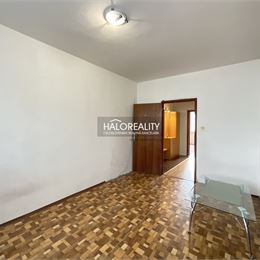 REZERVOVANÉ - Predaj, trojizbový byt Banská Bystrica, Sásová - EXKLUZÍVNE HALO REALITY
