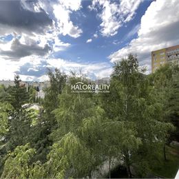 REZERVOVANÉ - Predaj, trojizbový byt Banská Bystrica, Sásová - EXKLUZÍVNE HALO REALITY
