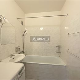 REZERVOVANÉ - Predaj, trojizbový byt Banská Bystrica, Sásová - EXKLUZÍVNE HALO REALITY