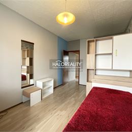 REZERVOVANÉ - Predaj, trojizbový byt Banská Bystrica, Sásová - EXKLUZÍVNE HALO REALITY