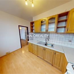 Predaj, trojizbový byt Poprad, s balkónom - ZNÍŽENÁ CENA