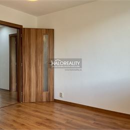 Predaj, trojizbový byt Očová, veľkorysý a slnečný - ZNÍŽENÁ CENA