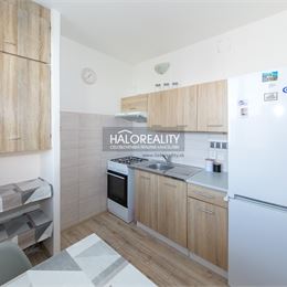 REZERVOVANÉ - Predaj, jednoizbový byt Bratislava Dúbravka, Hanulova - EXKLUZÍVNE HALO REALITY