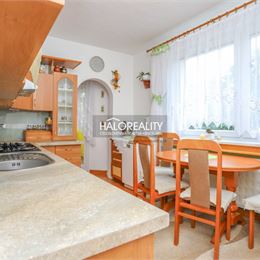 REZERVOVANÉ - Predaj, trojizbový byt Považská Bystrica, SNP - EXKLUZÍVNE HALO REALITY