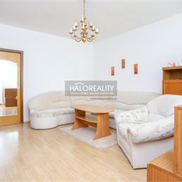 REZERVOVANÉ - Predaj, trojizbový byt Považská Bystrica, SNP - EXKLUZÍVNE HALO REALITY