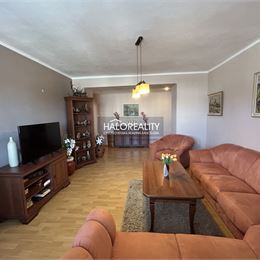 Predaj, trojizbový byt Prievidza, Staré Sídlisko - EXKLUZÍVNE HALO REALITY
