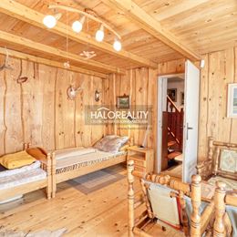 Predaj, chalupa Nová Bošáca, osada Predpoloma - EXKLUZÍVNE HALO REALITY
