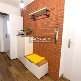 Predaj, dvojizbový byt Prievidza, Centrum