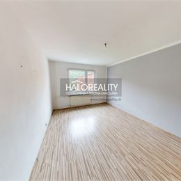 Predaj, dvojizbový byt Liptovský Hrádok, Slnečný