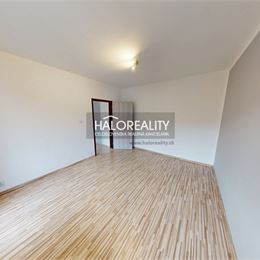 Predaj, dvojizbový byt Liptovský Hrádok, Slnečný