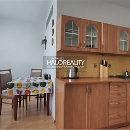 Predaj, trojizbový byt Žiar nad Hronom, Etapa - EXKLUZÍVNE HALO REALITY
