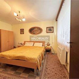 Predaj, rodinný dom Komárno, pokojná lokalita, prístup z dvoch ulíc - EXKLUZÍVNE HALO REALITY