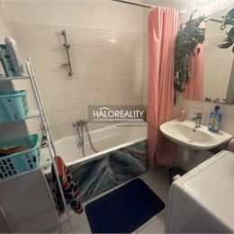 Predaj, trojizbový byt Levice, Rybníky V
