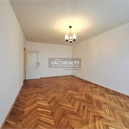 Predaj, dvojizbový byt Nové Zámky, Juh, byt s dvomi balkónmi