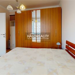 REZERVOVANÉ - Predaj, trojizbový byt Detva - ZNÍŽENÁ CENA - EXKLUZÍVNE HALO REALITY