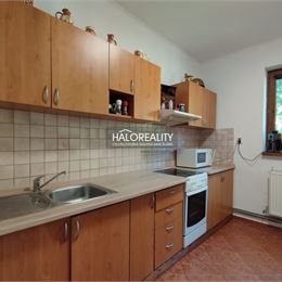 Predaj, rodinný dom Topoľníky - EXKLUZÍVNE HALO REALITY