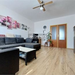 REZERVOVANÉ - Predaj, trojizbový byt Prievidza, Sídlisko Zapotôčky, J. Fándlyho - ZNÍŽENÁ CENA - EXKLUZÍVNE