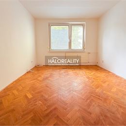REZERVOVANÉ - Predaj, dvojizbový byt Nové Zámky - ZNÍŽENÁ CENA - EXKLUZÍVNE HALO REALITY