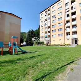 REZERVOVANÉ - Predaj, trojizbový byt Kremnica, Jula Horvátha - ZNÍŽENÁ CENA - EXKLUZÍVNE HALO REALITY