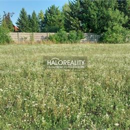Predaj, pozemok pre rodinný dom 664 m² Nové Zámky