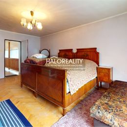 Predaj, chalupa Hrušov - EXKLUZÍVNE HALO REALITY