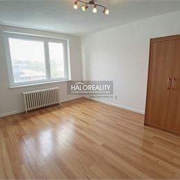 Predaj, trojizbový byt Revúca, slnečný s balkónom - EXKLUZÍVNE HALO REALITY
