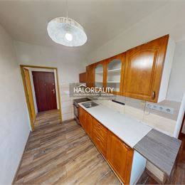 REZERVOVANÉ - Predaj, dvojizbový byt Dúbrava - ZNÍŽENÁ CENA - EXKLUZÍVNE HALO REALITY