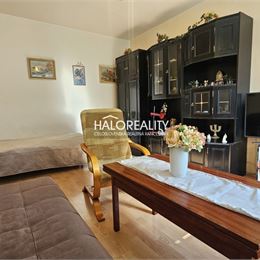 REZERVOVANÉ - Predaj, jednoizbový byt Banská Štiavnica - ZNÍŽENÁ CENA - EXKLUZÍVNE HALO REALITY