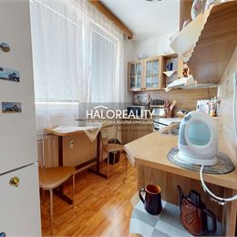 Predaj, trojizbový byt Revúca - ZNÍŽENÁ CENA - EXKLUZÍVNE HALO REALITY