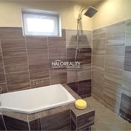 REZERVOVANÉ - Predaj, rodinný dom Radzovce, s rozľahlou záhradou pod lesom - EXKLUZÍVNE HALO REALITY