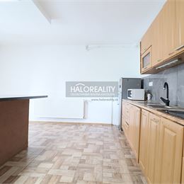 Predaj, rodinný dom Tvrdošovce, trojizbový, čiastočná rekonštrukcia - EXKLUZÍVNE HALO REALITY