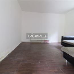 Predaj, rodinný dom Tvrdošovce, trojizbový, čiastočná rekonštrukcia - EXKLUZÍVNE HALO REALITY