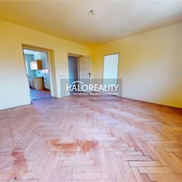 Predaj, dvojizbový byt Rimavská Sobota, Gorkého - ZNÍŽENÁ CENA - EXKLUZÍVNE HALO REALITY