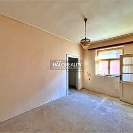 Predaj, rodinný dom Ondrejovce, pripravený na rekonštrukciu, s priestranným pozemkom - EXKLUZÍVNE HALO REALITY