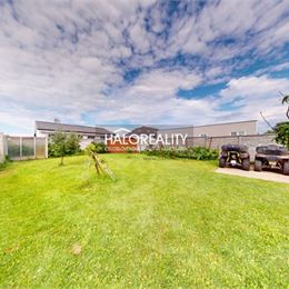 Predaj, pozemok pre rodinný dom 238 m² Sekule - EXKLUZÍVNE HALO REALITY