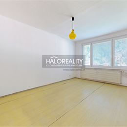 REZERVOVANÉ - Predaj, trojizbový byt Hnúšťa, Likier, Vladimíra Clementisa - EXKLUZÍVNE HALO REALITY