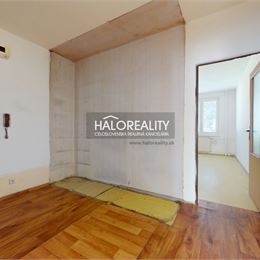 REZERVOVANÉ - Predaj, trojizbový byt Hnúšťa, Likier, Vladimíra Clementisa - EXKLUZÍVNE HALO REALITY