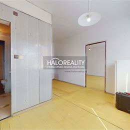REZERVOVANÉ - Predaj, trojizbový byt Hnúšťa, Likier, Vladimíra Clementisa - EXKLUZÍVNE HALO REALITY