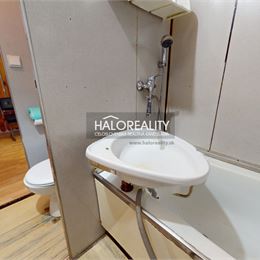 REZERVOVANÉ - Predaj, štvorizbový byt Hnúšťa, Vladimíra Clementisa - EXKLUZÍVNE HALO REALITY