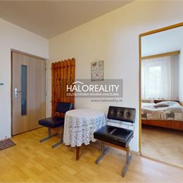REZERVOVANÉ - Predaj, štvorizbový byt Hnúšťa, Vladimíra Clementisa - EXKLUZÍVNE HALO REALITY
