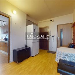 REZERVOVANÉ - Predaj, štvorizbový byt Hnúšťa, Vladimíra Clementisa - EXKLUZÍVNE HALO REALITY