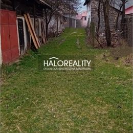 Predaj, rodinný dom Tisovec, štýlový dom na spoločnom dvore - EXKLUZÍVNE HALO REALITY