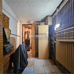 Predaj, pozemok 551 m² Tisovec, a prevádzka Bufet, Hviezdoslavova - EXKLUZÍVNE HALO REALITY
