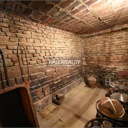Predaj, rekreačný pozemok Hronský Beňadik, Psiare, s chatkou - EXKLUZÍVNE HALO REALITY